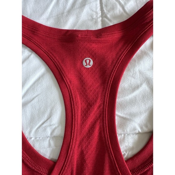 New Lululemon Swiftly Tech Racerback Tank 2.0 Race Size 12 Dark Red Hip Length - Picture 9 of 9